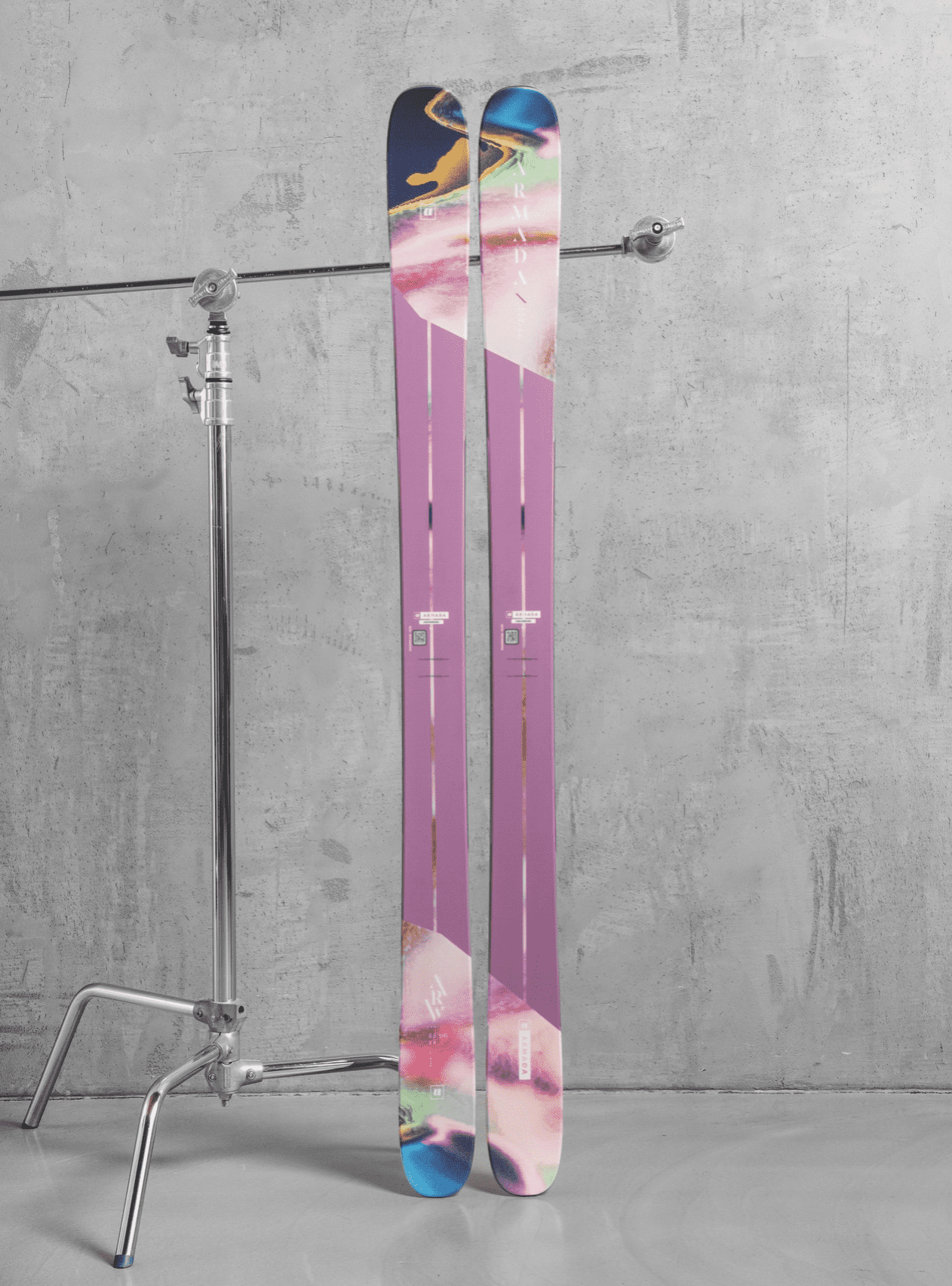 Voorkant 33 Voorkant -Ski Plezier 0038597 armada arw 96 23 min 1